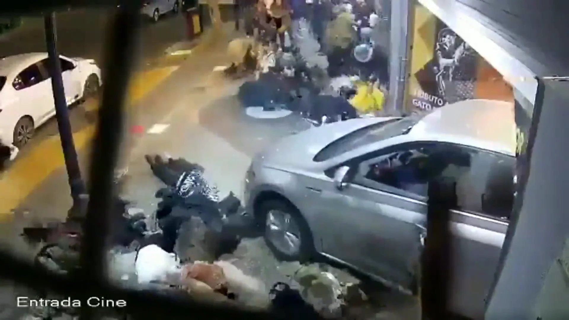 Atropello hacia atr&aacute;s