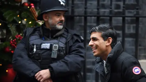 Rishi Sunak lidera la carrera electoral británica Rishi Sunak lidera la carrera electoral británica