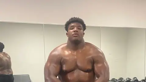 Tyler Parker, en una sesión en el gimnasio Tyler Parker, en una sesión en el gimnasio