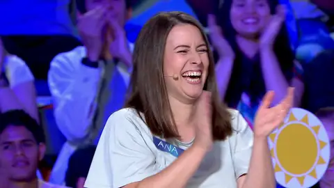 ¡Ana consigue lo imposible! Se atreve a resolver el panel en solo una tirada ¡Ana consigue lo imposible! Se atreve a resolver el panel en solo una tirada