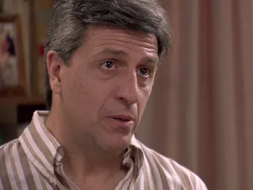 En el próximo capítulo de ‘Amar es para siempre’: Ismael no podrá delatar a Santiago por las terribles consecuencias que tendría para Penélope En el próximo capítulo de ‘Amar es para siempre’: Ismael no podrá delatar a Santiago por las terribles consecuencias que tendría para Penélope