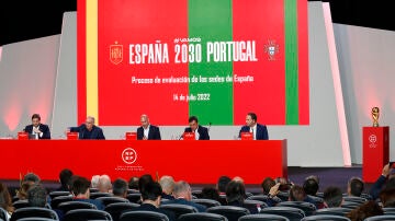 Luis Rubiales, en el anuncio de las sedes de Espa&ntilde;a para el Mundial 2030 celebrado en la Ciudad del F&uacute;tbol de Las Rozas