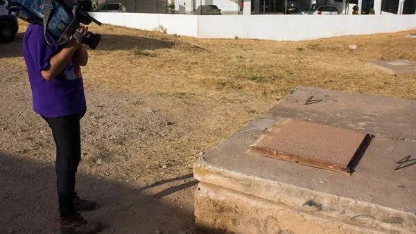 Imagen de la alcantarilla en Málaga en la que se encontró el cadáver Imagen de la alcantarilla en Málaga en la que se encontró el cadáver