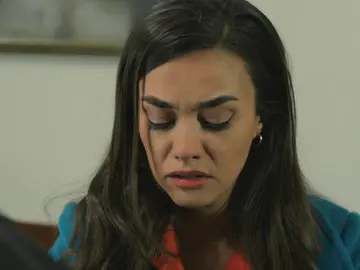 Fikret intenta animar a Ümit: “Con amor terminaremos con Demir” Fikret intenta animar a Ümit: “Con amor terminaremos con Demir”