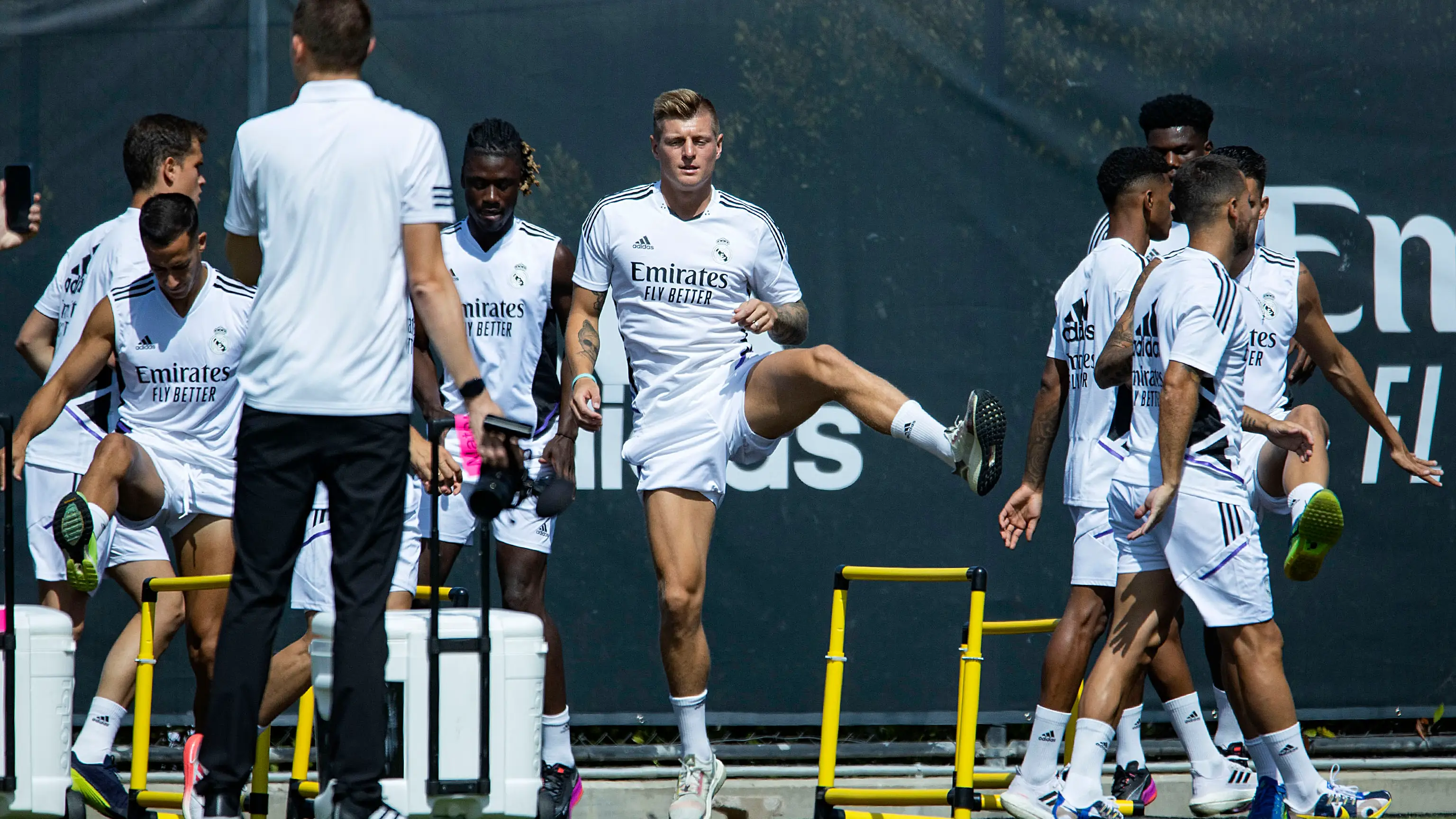 Kroos, sobre el 'sextete': "Vamos a ir a por todos los títulos" Kroos, sobre el 'sextete': "Vamos a ir a por todos los títulos"