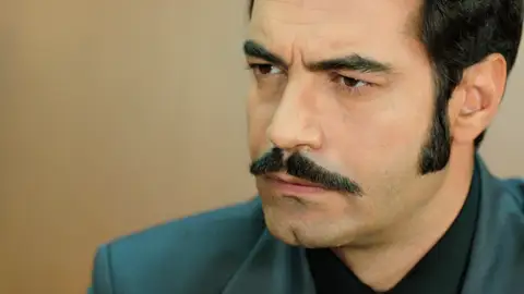 En el próximo capítulo de ‘Tierra Amarga’: Demir se entera de que Fikret y Ümit fueron novios y se unieron para destruirle En el próximo capítulo de ‘Tierra Amarga’: Demir se entera de que Fikret y Ümit fueron novios y se unieron para destruirle