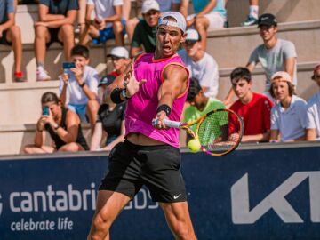 Rafa Nadal vuelve a entrenar tras retirarse de Wimbledon y ya piensa en el Masters de Canadá