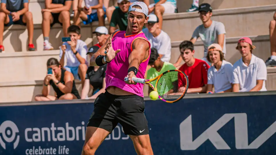 Rafa Nadal vuelve a entrenar tras retirarse de Wimbledon y ya piensa en el Masters de Canadá Rafa Nadal vuelve a entrenar tras retirarse de Wimbledon y ya piensa en el Masters de Canadá