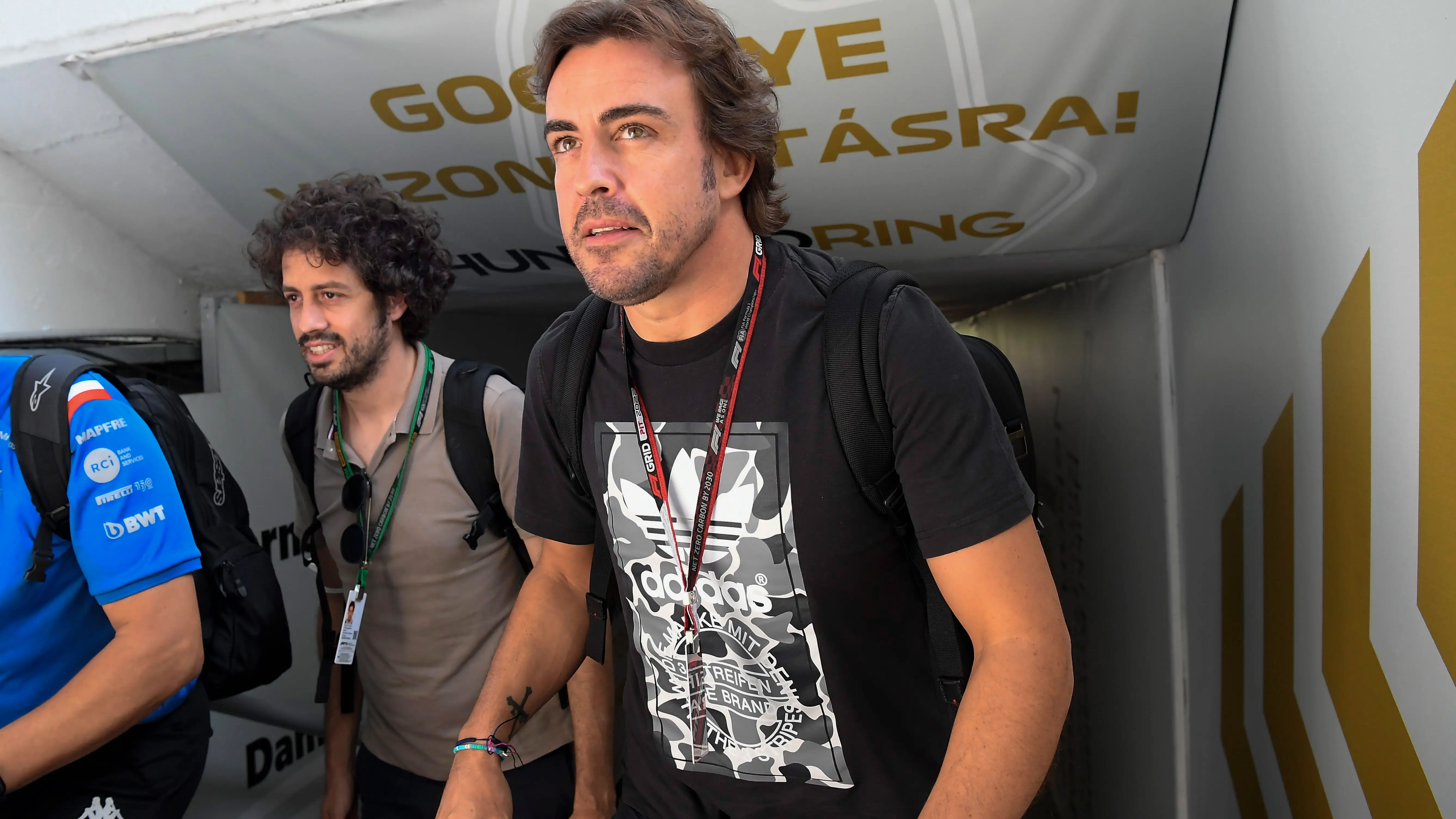 Fernando Alonso, a su llegada al circuito de Hungaroring Fernando Alonso, a su llegada al circuito de Hungaroring