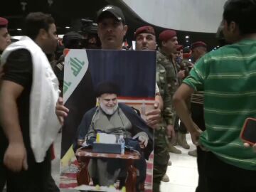 Miles de ciudadanos de Irak protestan por el candidato a ser el nuevo primer ministro del país