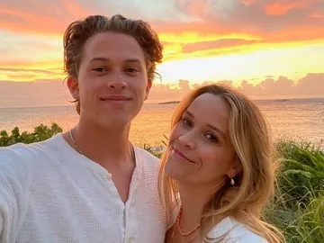 Reese Witherspoon y su hijo Deacon Philippe Reese Witherspoon y su hijo Deacon Philippe