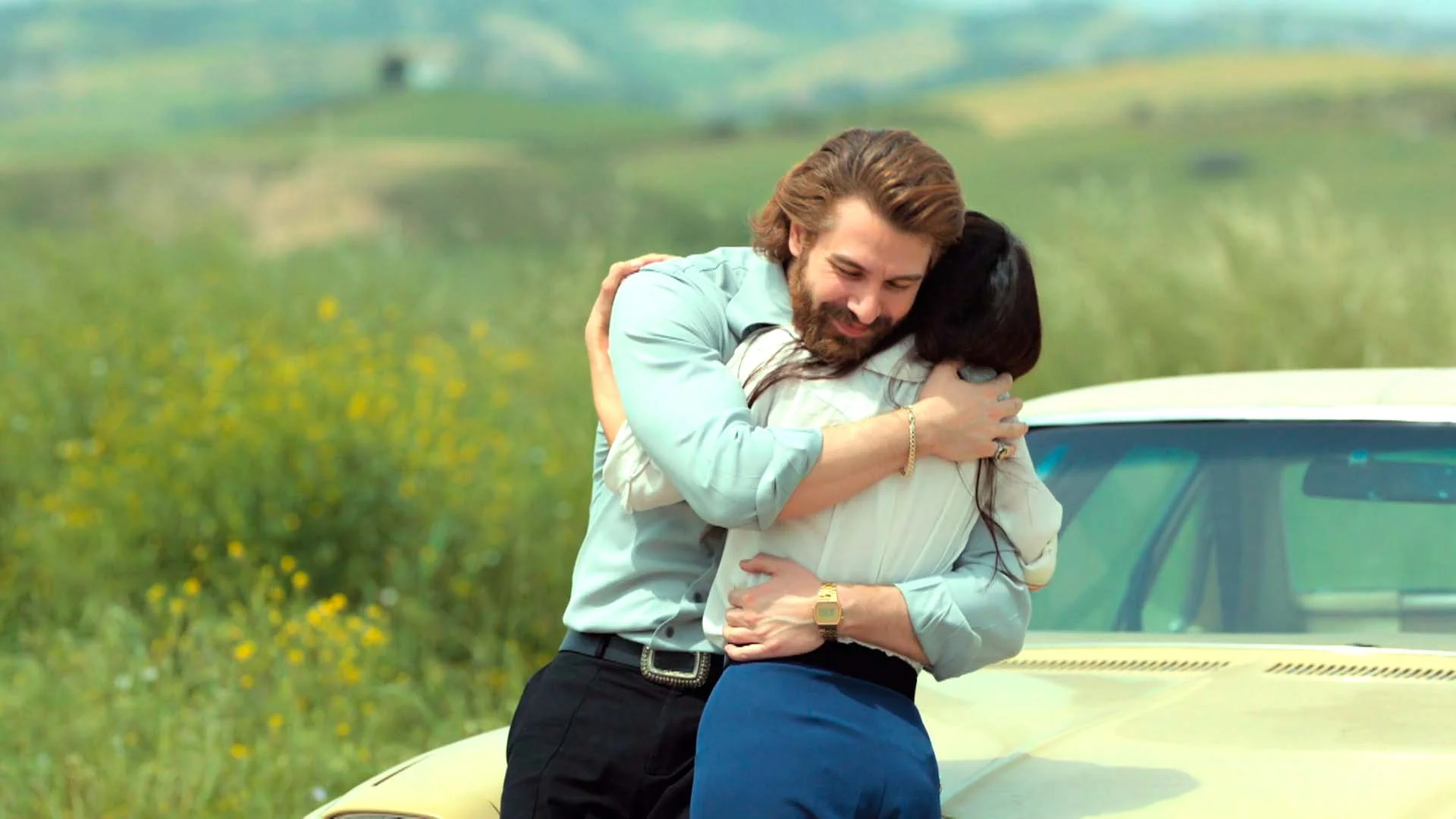 Repasamos la historia de amor entre Fikret y Müjgan en ‘Tierra Amarga' Repasamos la historia de amor entre Fikret y Müjgan en ‘Tierra Amarga'