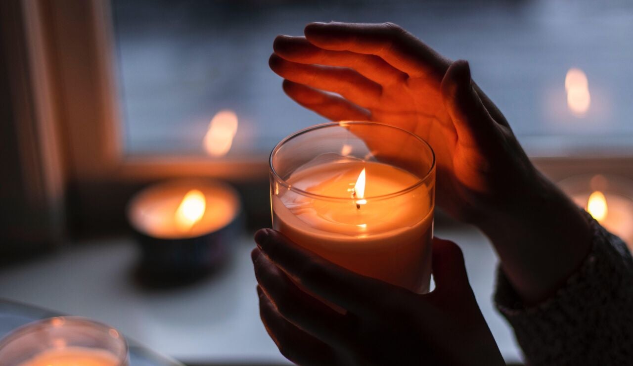 Masajes con velas aromáticas