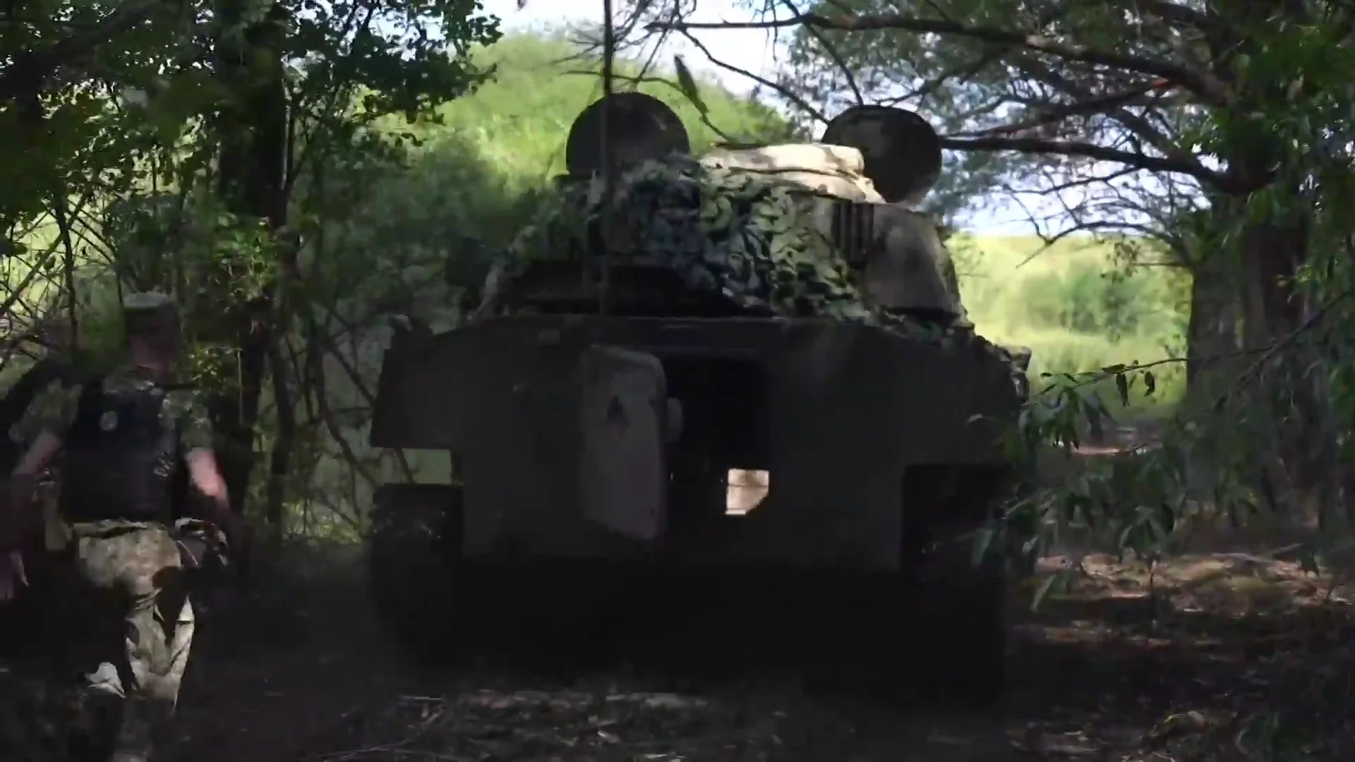 Un tanque del Ejército ruso en Ucrania Un tanque del Ejército ruso en Ucrania