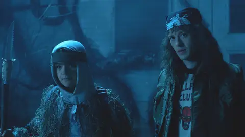 Dustin (Gaten Matarazzo) y Eddie (Joseph Quinn) en 'Stranger Things' Dustin (Gaten Matarazzo) y Eddie (Joseph Quinn) en 'Stranger Things'