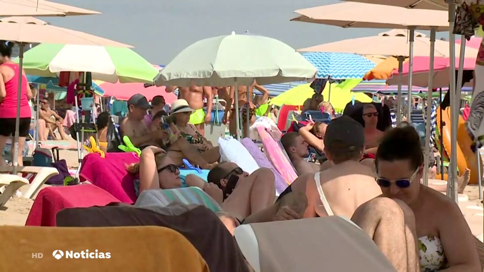 España se va de vacaciones: cifras récords de ocupación hotelera en el verano de la recuperación turística