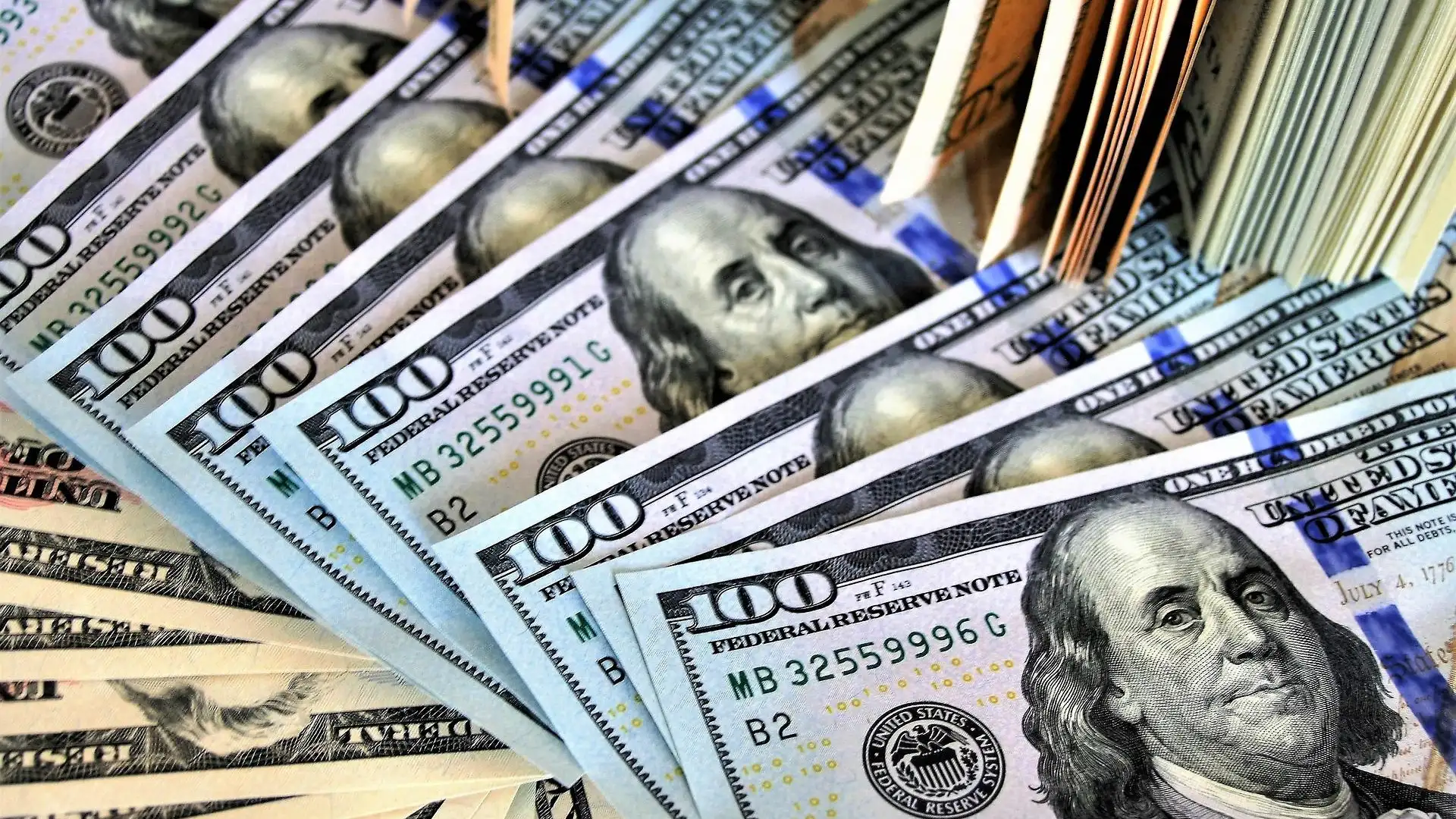 Un estadounidense gana 1.280 millones en la lotería Mega Millions, el tercer premio mayor de la historia Un estadounidense gana 1.280 millones en la lotería Mega Millions, el tercer premio mayor de la historia