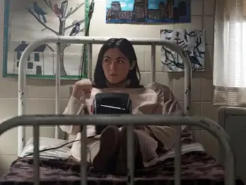 'La Huérfana: Primer asesinato' 'La Huérfana: Primer asesinato'