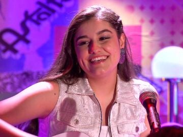 Catalina conquista al p&uacute;blico del King&rsquo;s: Revive su brillante actuaci&oacute;n cantando &lsquo;Chica de barrio&rsquo; 