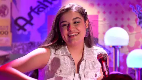 Catalina conquista al público del King’s: Revive su brillante actuación cantando ‘Chica de barrio’ Catalina conquista al público del King’s: Revive su brillante actuación cantando ‘Chica de barrio’