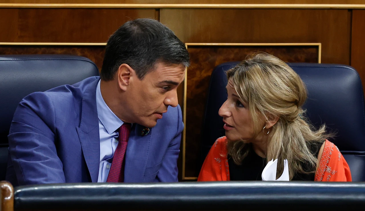 Pedro Sánchez y Yolanda Díaz en el Congreso