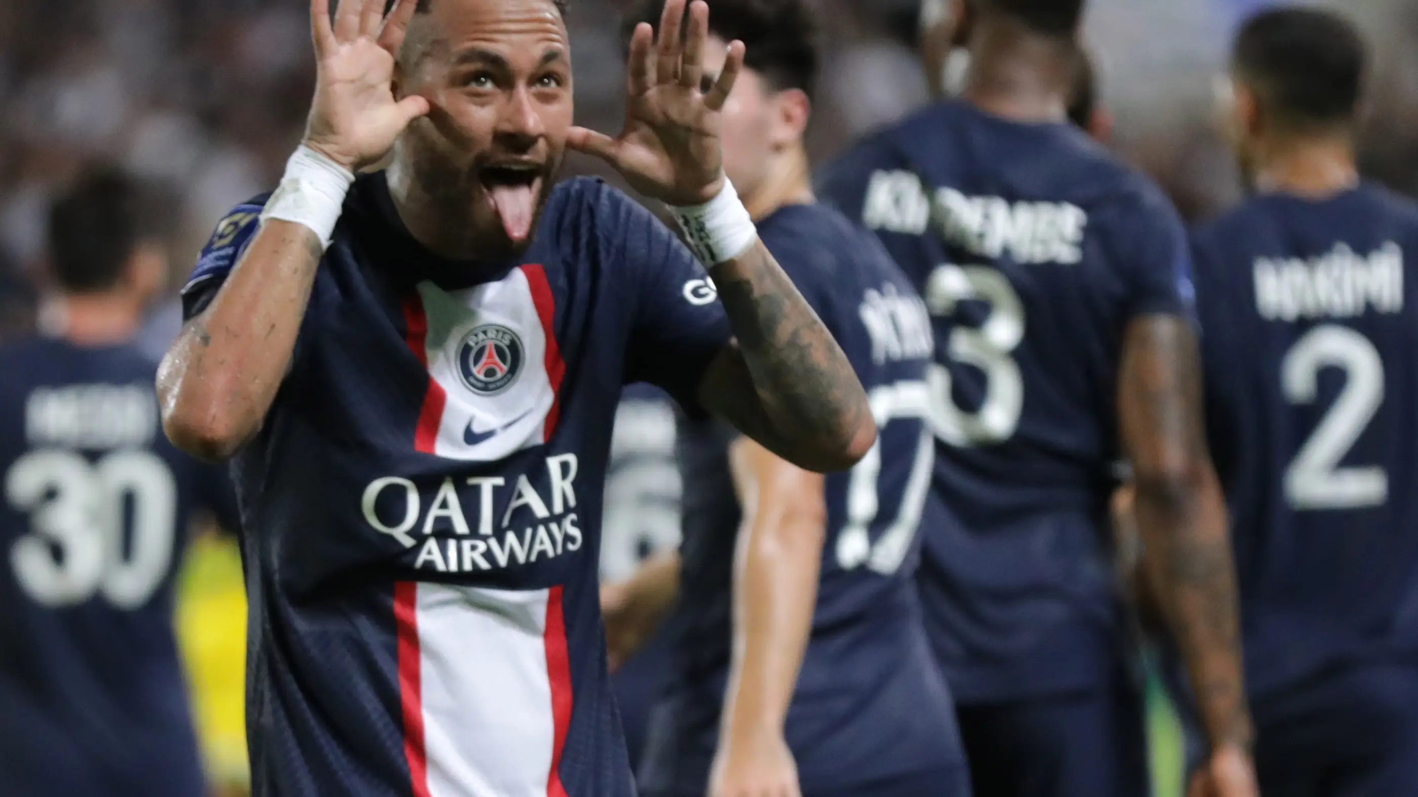 Neymar celebra uno de sus dos goles ante el Nantes Neymar celebra uno de sus dos goles ante el Nantes