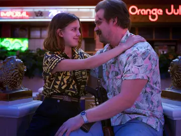 Eleven y Hopper en 'Stranger Things' Eleven y Hopper en 'Stranger Things'