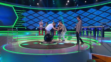  ¡Imparables! Miguel salva la vida de los ‘Sindulfos’ al cortar la cabeza de la esfinge