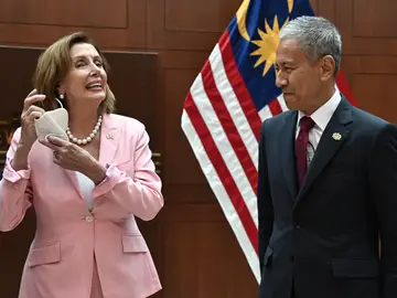 Nancy Pelosi en Malasia Nancy Pelosi en Malasia