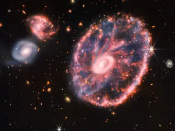 El telescopio James Webb muestra el caos de la galaxia Rueda de Carro El telescopio James Webb muestra el caos de la galaxia Rueda de Carro