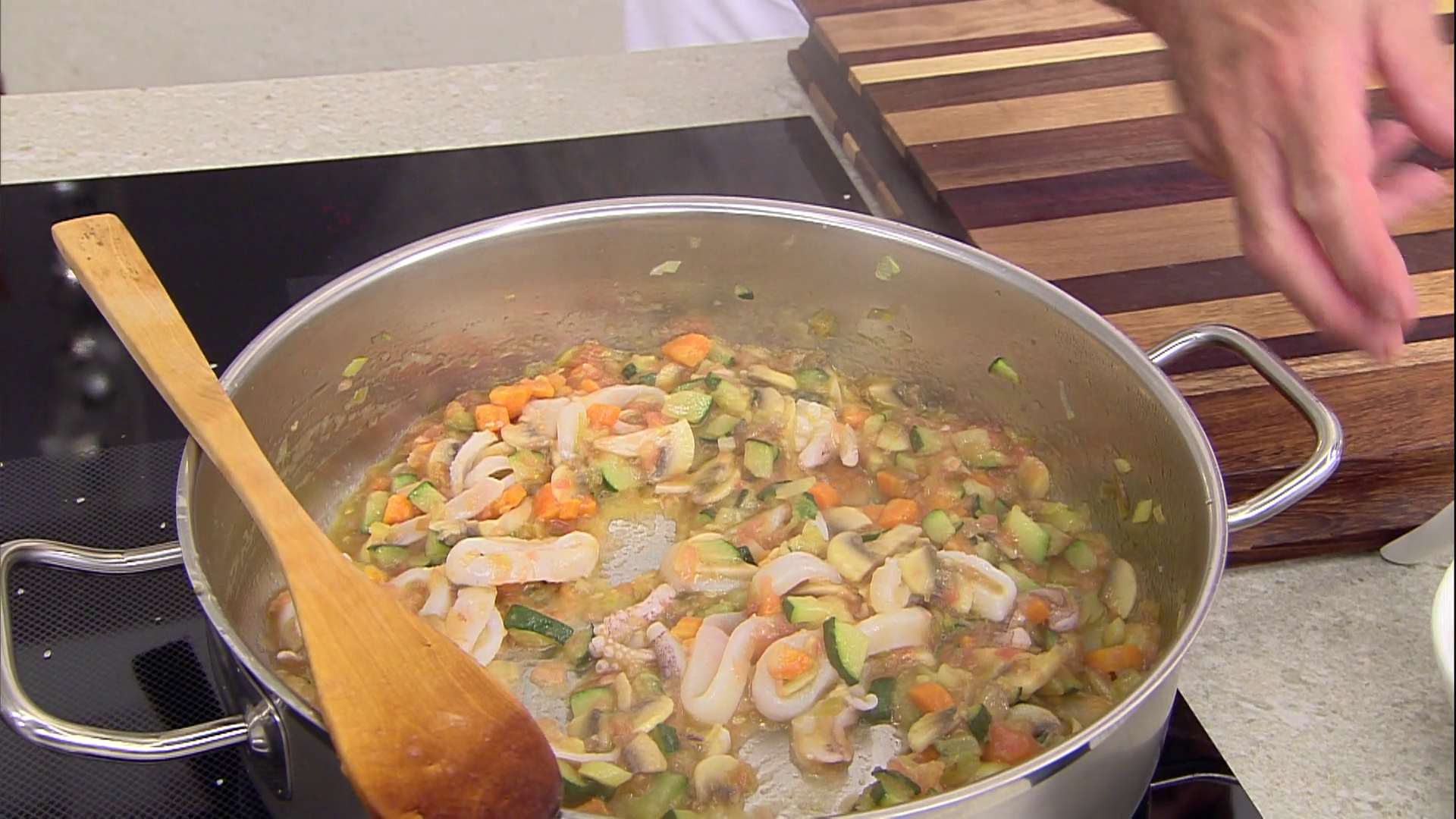 VÍDEO-KARLOS ARGUIÑANO EN TU COCINA:Arroz en caldero