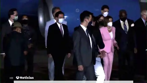 Nancy Pelosy reaparece en un viaje que aviva las tensiones EE.UU.