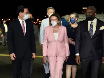 Nancy Pelosi aterriza en Taiwán Nancy Pelosi aterriza en Taiwán
