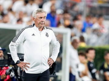 El entrenador del Real Madrid, Carlo Ancelotti, durante el partido amistoso contra la Juventus en Pasadena