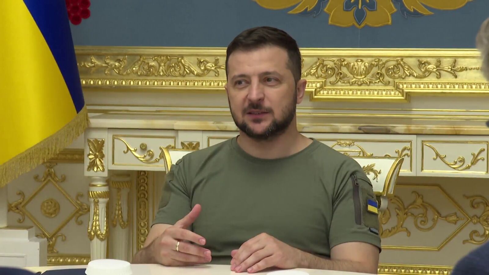 Zelenski pide hablar 