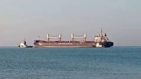 Barco con cereales desde Ucrania Barco con cereales desde Ucrania