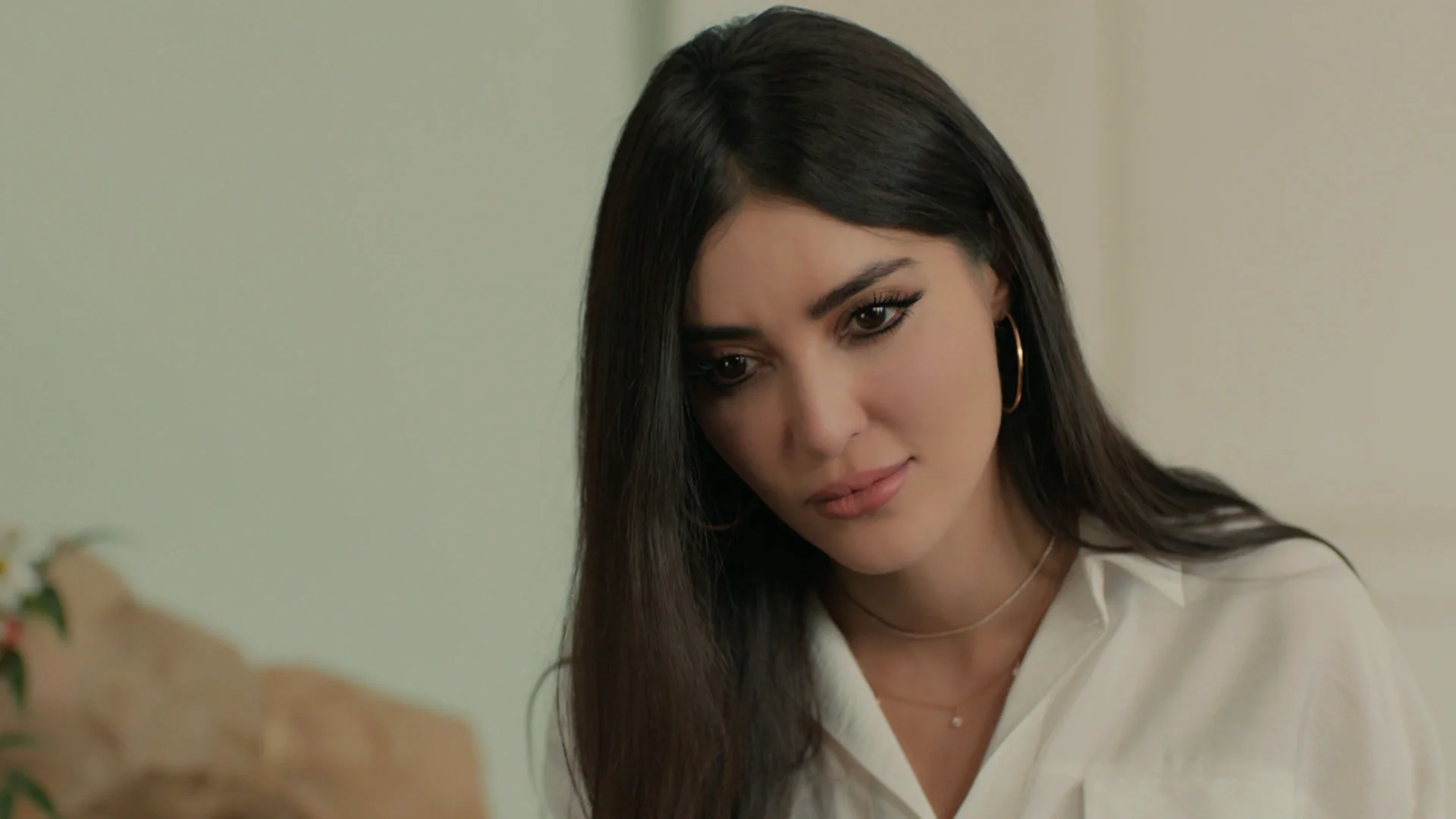 Müjgan se enfrenta a Ümit: “Me das mucha pena” Müjgan se enfrenta a Ümit: “Me das mucha pena”