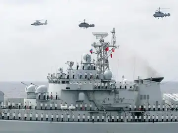 Un navío de la Armada china Un navío de la Armada china