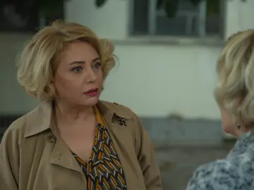 En el próximo capítulo de ‘Tierra Amarga’: Sermin y Füsun, cada vez más cerca de descubrir el secreto de Sevda y Ümit En el próximo capítulo de ‘Tierra Amarga’: Sermin y Füsun, cada vez más cerca de descubrir el secreto de Sevda y Ümit