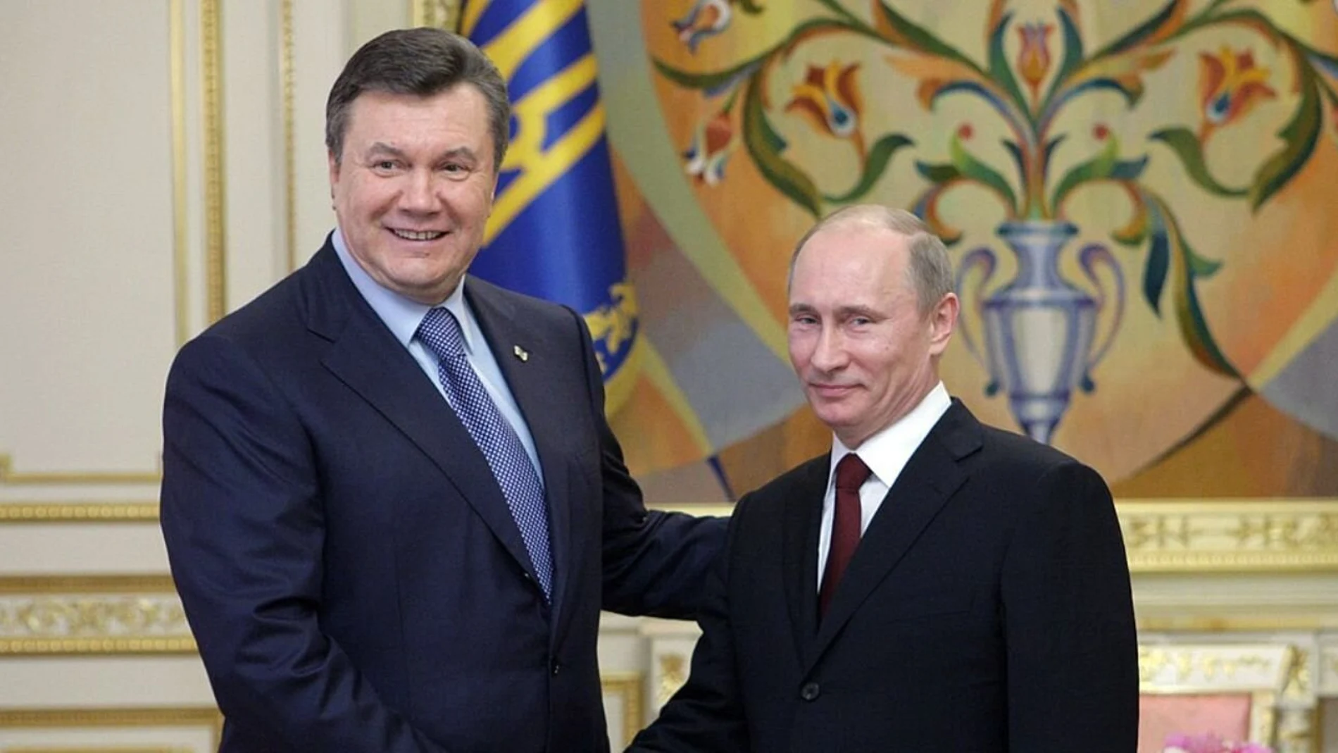 El entonces presidente de Ucrania, Víktor Yanukóvich, en una reunión con el mandatario de Rusia, Vladímir Putin, en el año 2011.