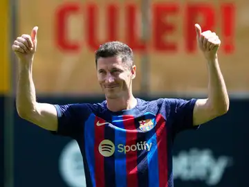 Lewandowski, en su presentación en el Camp Nou Lewandowski, en su presentación en el Camp Nou