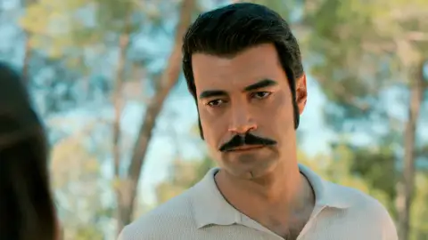 Demir se planta frente al embarazo de Ümit: “Si tienes a ese niño jamás lo voy a reconocer” Demir se planta frente al embarazo de Ümit: “Si tienes a ese niño jamás lo voy a reconocer”