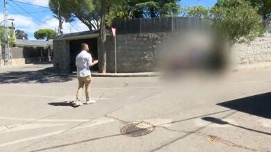 Espejo Público habla con los 'okupas' del chalet de Colmenar Viejo: 