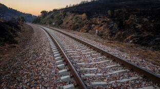 Imagen de archivo de v&iacute;as de tren