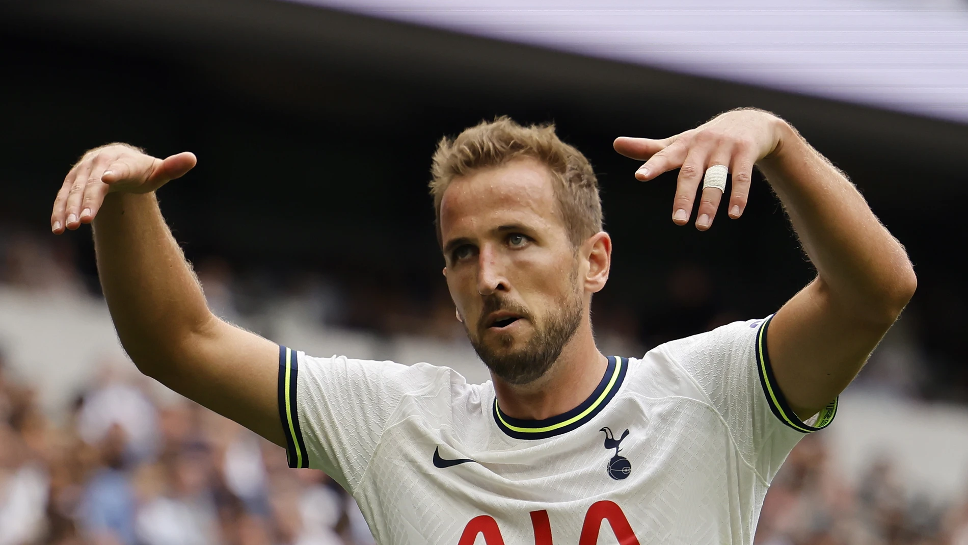 Tierras altas Escultura Nervio Kane bate el récord de goles de Agüero en la Premier League y escribe su  nombre en la historia del Tottenham
