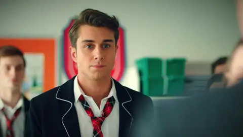 Harika tiende una trampa a Asiye… ¡Y Doruk da la cara por ella! Harika tiende una trampa a Asiye… ¡Y Doruk da la cara por ella!