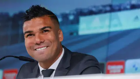 Casemiro explica los motivos de su marcha en una rueda de prensa Casemiro explica los motivos de su marcha en una rueda de prensa