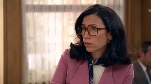 Manolita y Marcelino, preocupados y desconcertados con el sorprendente regreso de Ciriaco Manolita y Marcelino, preocupados y desconcertados con el sorprendente regreso de Ciriaco