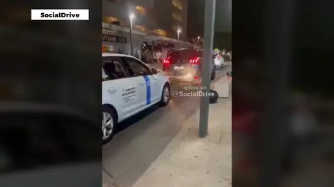 Momento en el que le dan la paliza al taxista en Magaluf Paliza