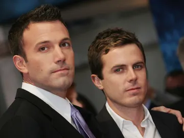 Ben Affleck y su hermano Casey Ben Affleck y su hermano Casey